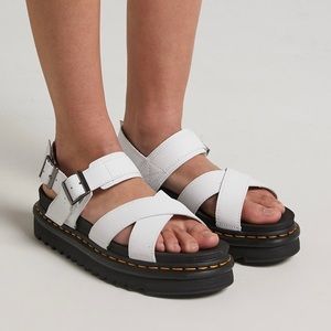 Dr. Martens Voss II Hydro Smooth Leather Sandal in White Size 9